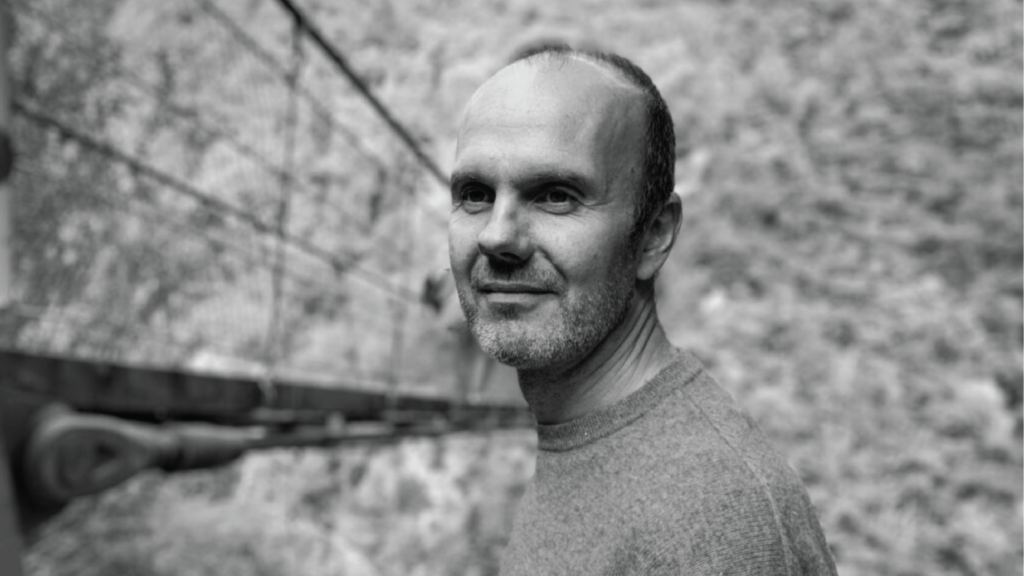 ALEXANDER INCHBALD – BRINGING OUT THE ARTIST IN US ALL